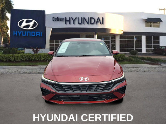 Used 2025 Hyundai Elantra SEL FWD image 2