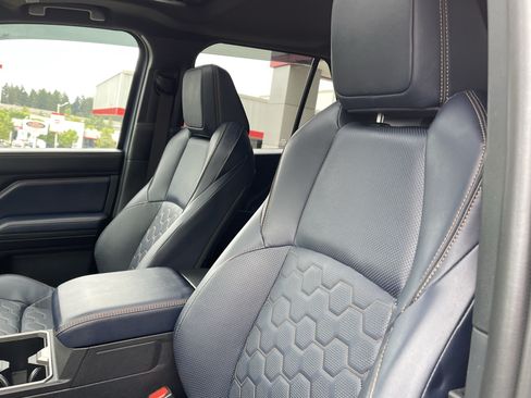 Certified 2025 Toyota 4Runner Platinum AWD/4WD image 20