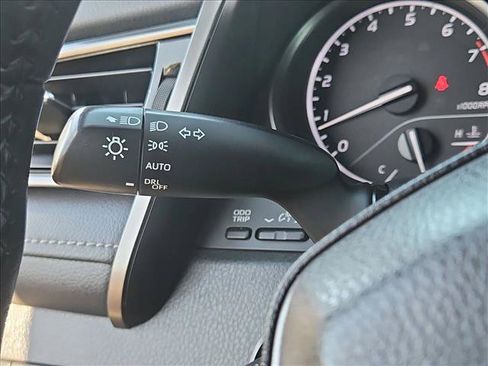 Used 2023 Toyota Camry SE FWD image 15