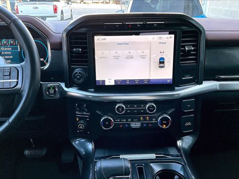Used 2022 Ford F150 Lariat image 6