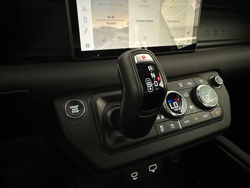 Certified 2024 Land Rover Defender 110 X-Dynamic SE image 14