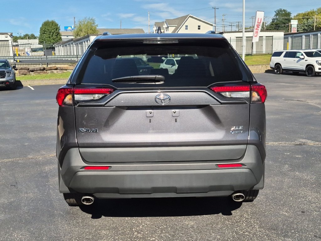 Used 2025 Toyota RAV4 XLE w/ Convenience Package AWD/4WD image 8