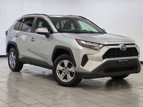 Certified 2022 Toyota RAV4 XLE w/ Convenience Package image 2