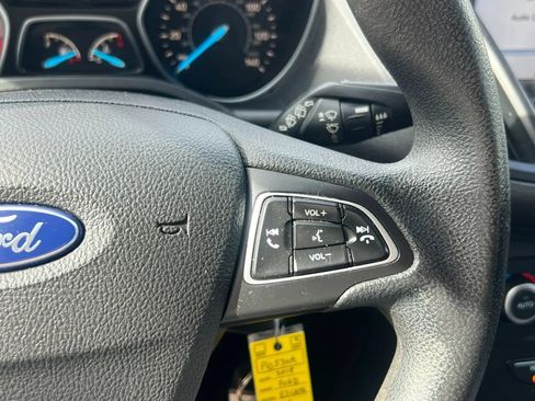 Used 2018 Ford Escape SE w/ SE Sync 3 Package AWD/4WD image 21