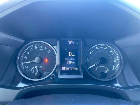 Used 2023 Toyota Tacoma TRD Off-Road image 16