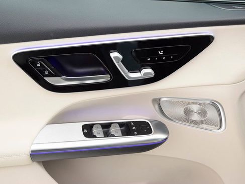 New 2026 Mercedes-Benz GLC 300 image 21