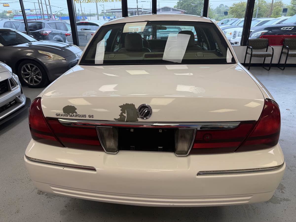 Used 2004 Mercury Grand Marquis GS RWD image 11