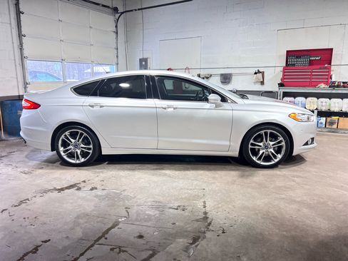 Used 2014 Ford Fusion Titanium image 8
