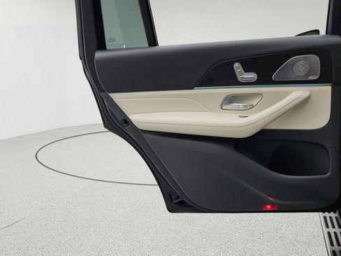 Certified 2020 Mercedes-Benz GLS 450 4MATIC image 24