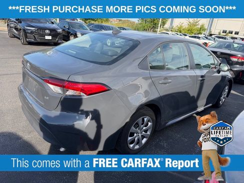 Used 2025 Toyota Corolla LE FWD image 4
