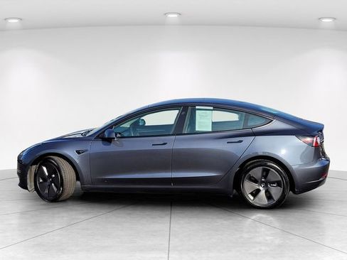 Used 2023 Tesla Model 3 Standard Range image 7