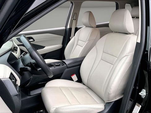 Used 2024 Nissan Rogue SL image 19