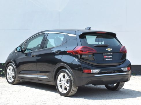 Used 2017 Chevrolet Bolt LT FWD image 2
