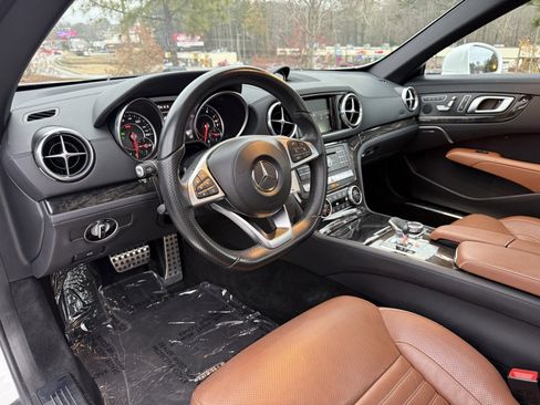 Used 2017 Mercedes-Benz SL 550 image 21