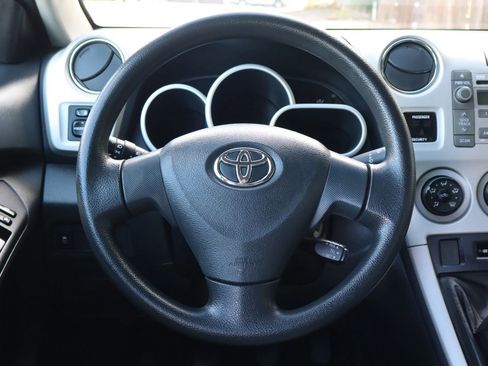 Used 2010 Toyota Matrix image 18