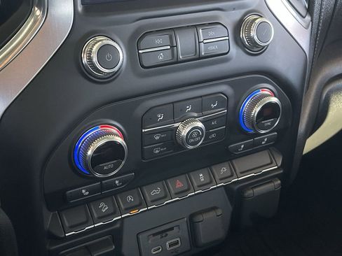 Used 2020 GMC Sierra 1500 SLT w/ X31 Off-Road Package image 15