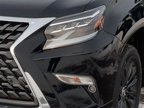 Used 2023 Lexus GX 460 Premium image 10