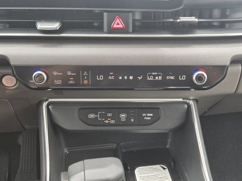 New 2026 Kia Carnival SX FWD image 14