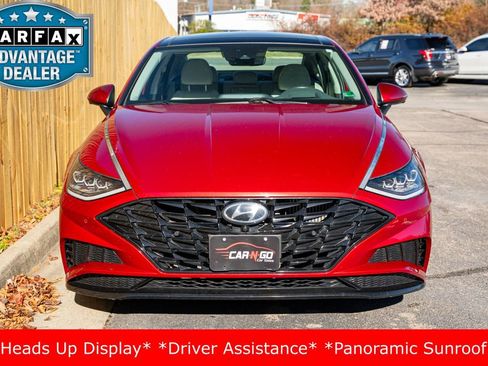Used 2023 Hyundai Sonata Limited w/ Preferred Accessory Package image 2