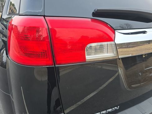 Used 2013 GMC Terrain SLT image 31