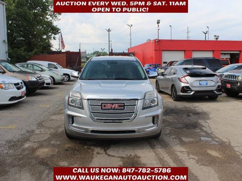 Used 2017 GMC Terrain Denali FWD image 2