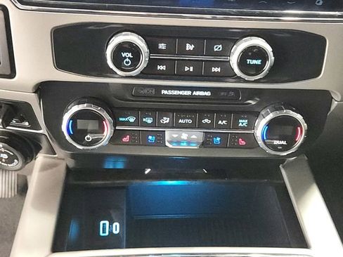 Used 2022 Ford F250 Lariat AWD/4WD image 26