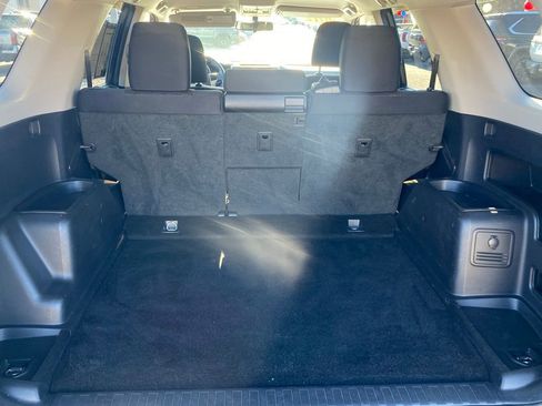 Used 2012 Toyota 4Runner SR5 image 11