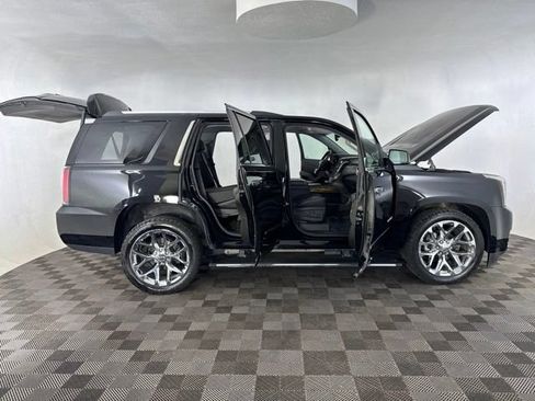 Used 2017 GMC Yukon Denali w/ Open Road Package AWD/4WD image 15
