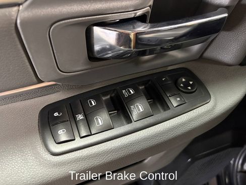 Used 2017 RAM 1500 Outdoorsman image 17