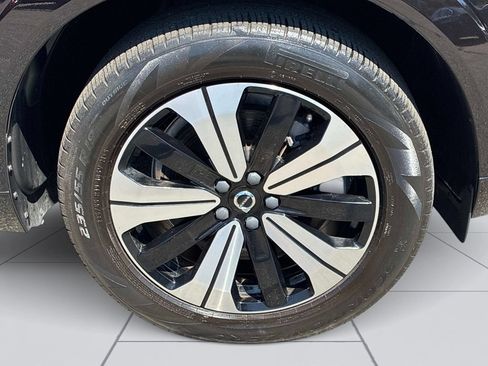 Used 2023 Volvo XC60 T8 Plus AWD/4WD image 12