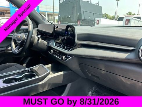 Used 2025 Chevrolet Equinox LT FWD image 31
