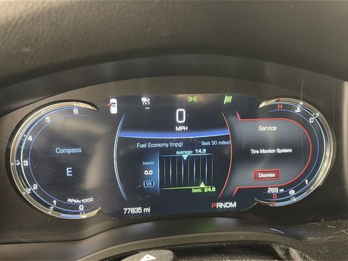 Used 2018 Cadillac Escalade Premium Luxury image 15