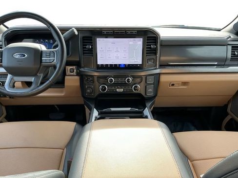 Used 2023 Ford F350 Lariat image 12