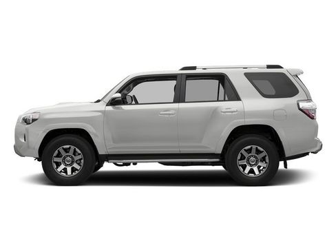 Used 2017 Toyota 4Runner TRD Off-Road Premium AWD/4WD image 3