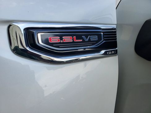 Used 2019 GMC Sierra 1500 Denali w/ Technology Package AWD/4WD image 18