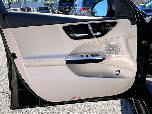 Certified 2022 Mercedes-Benz C 300 4MATIC Sedan image 18