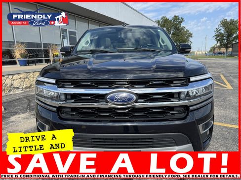 Used 2023 Ford Expedition Max Limited image 13