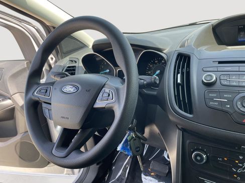 Used 2017 Ford Escape S FWD image 27