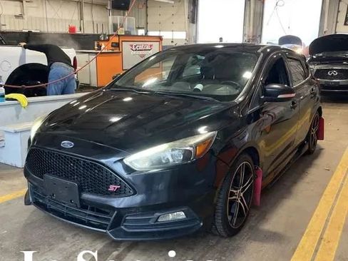 Used 2015 Ford Focus ST w/ Equipment Group 401A image 1