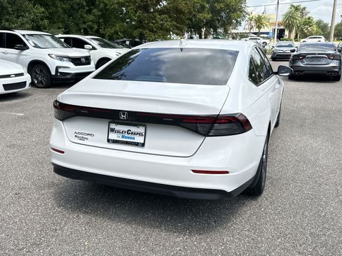 Used 2023 Honda Accord EX image 6