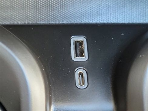 Used 2022 GMC Sierra 1500 AT4 w/ AT4 Preferred Package image 15