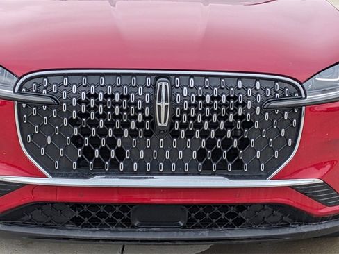 Used 2025 Lincoln Aviator Reserve w/ Equipment Group 201A image 9