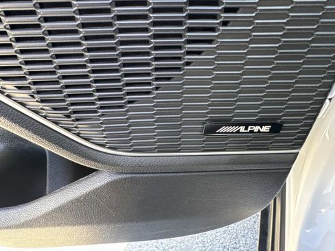 Used 2022 Jeep Grand Cherokee Limited 4xe image 16