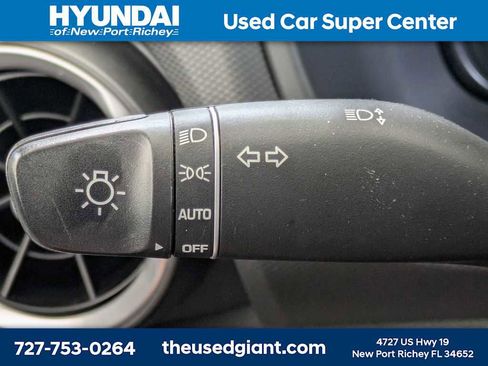 Used 2023 Hyundai Kona SE image 30