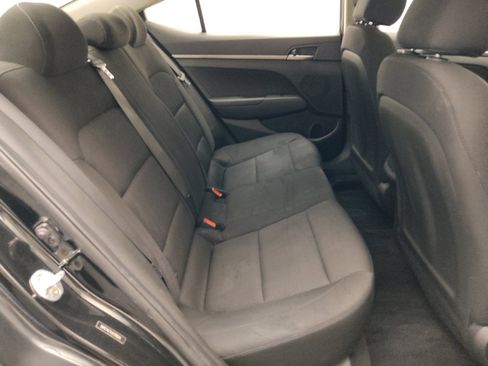 Used 2018 Hyundai Elantra SE FWD image 19