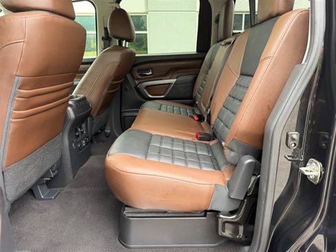 Used 2019 Nissan Titan Platinum Reserve w/ Platinum Utility Package AWD/4WD image 35
