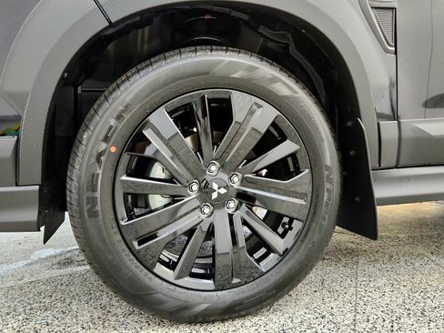 Used 2025 Mitsubishi Outlander Sport ES AWD/4WD image 30