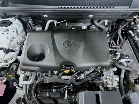 Used 2025 Toyota RAV4 XLE image 34