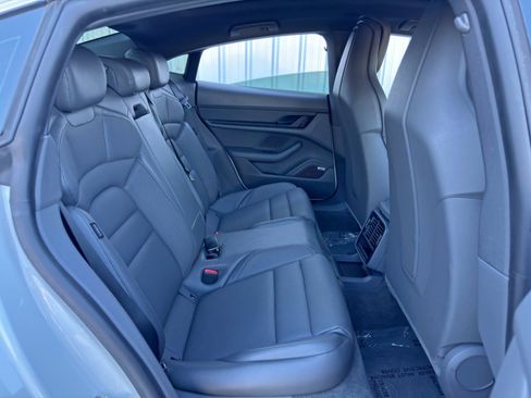 Used 2020 Porsche Taycan 4S image 42