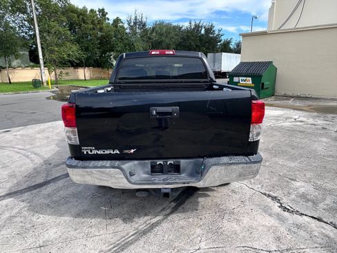 Used 2013 Toyota Tundra 2WD CrewMax w/ SR5 Pkg image 6